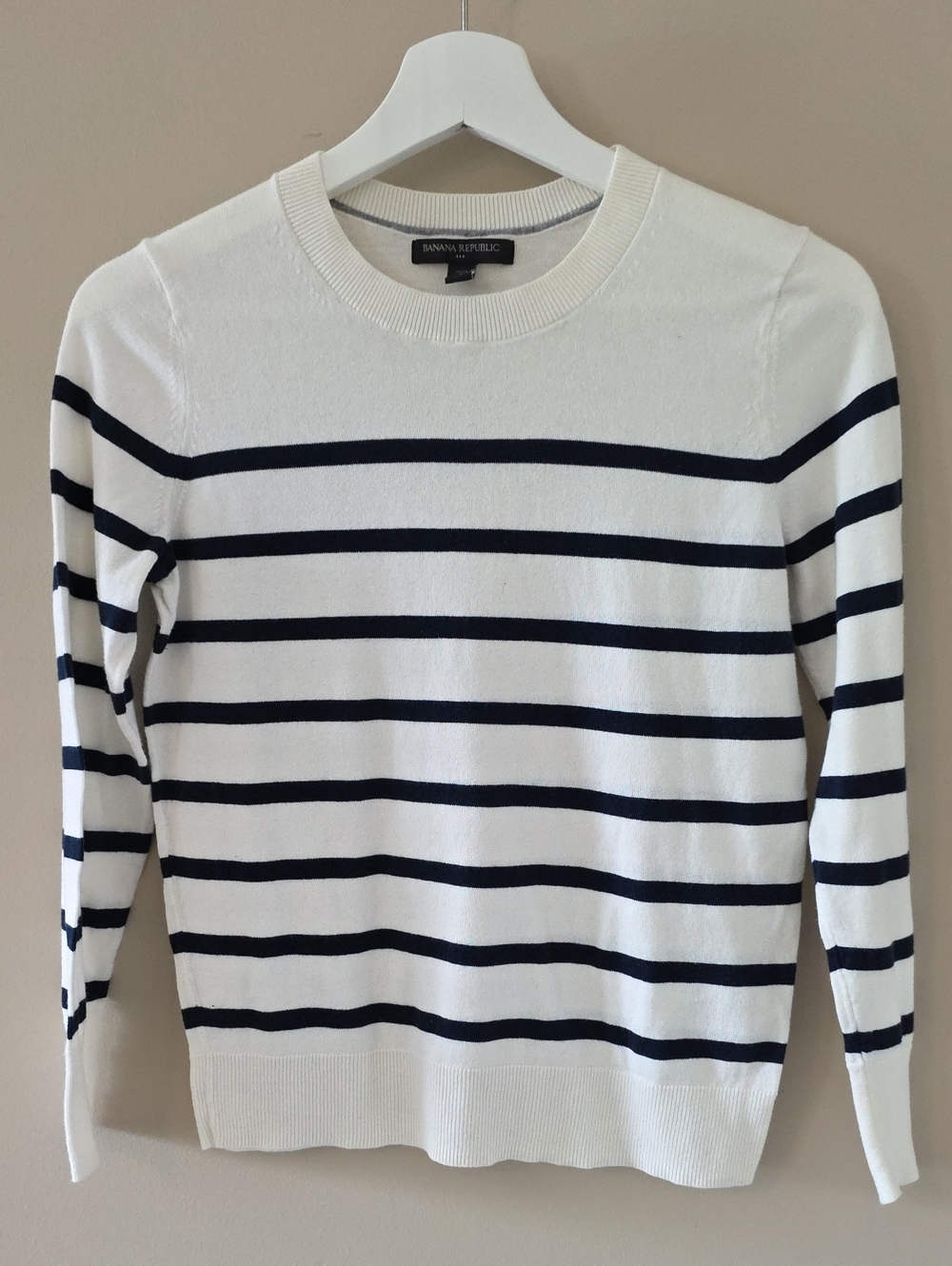 Banana Republic White and Navy Striped Crewneck Sweater